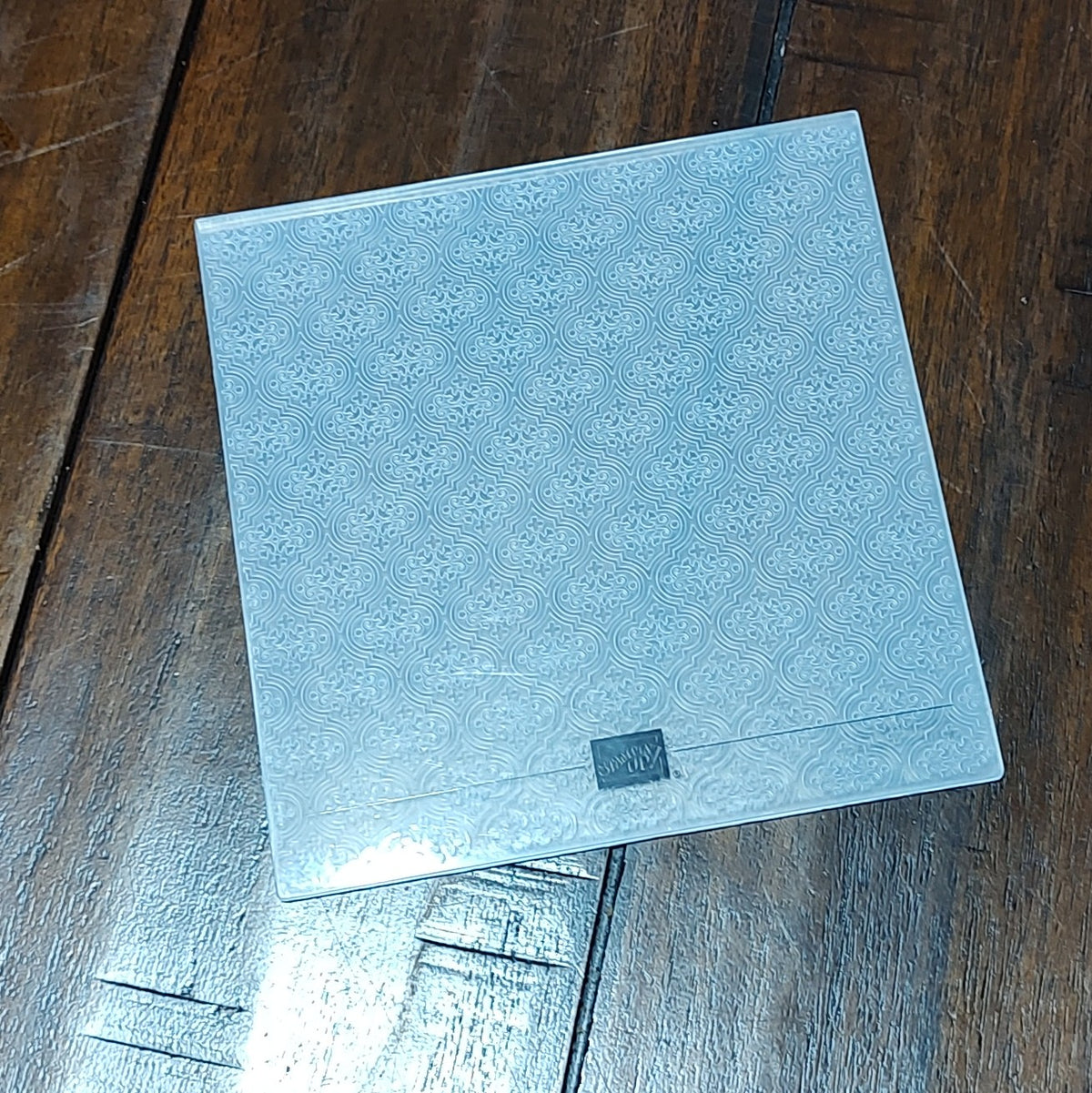 Quatrefoil Tile Embossing Folder