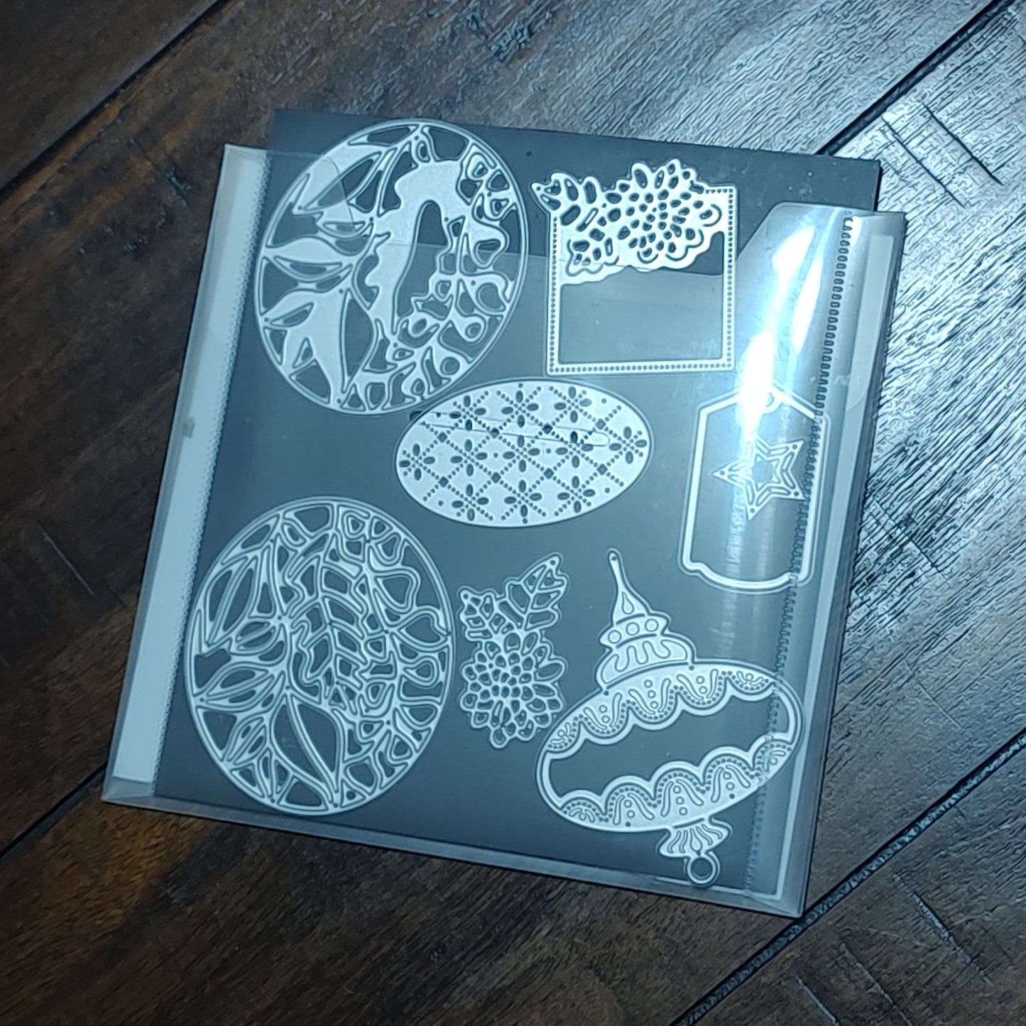 Handcrafted Elements Dies