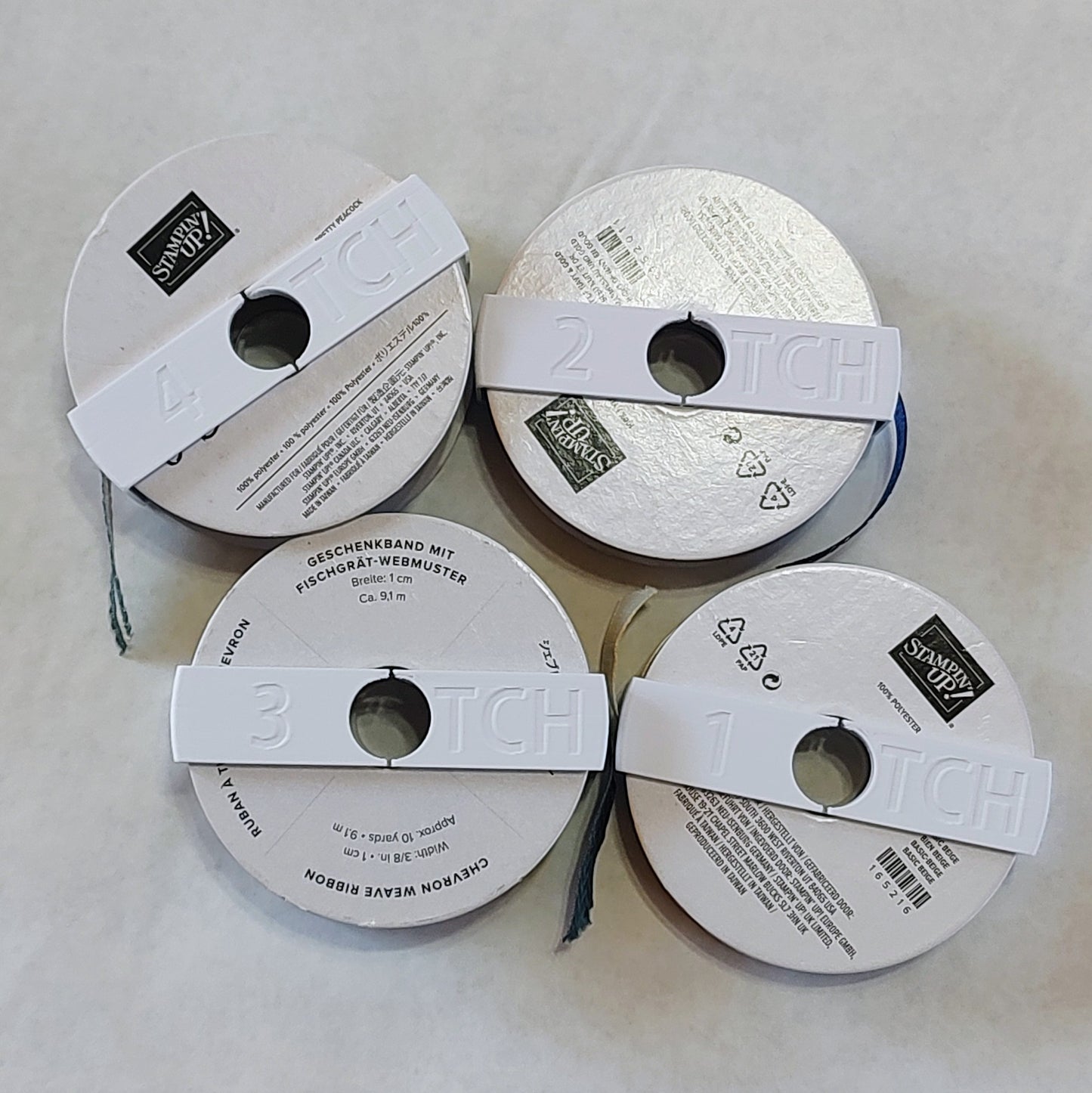 Reel Neat Ribbon Holders