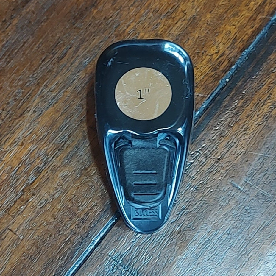 1" Circle Whale Tail Punch